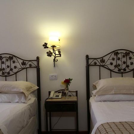 Hotel Asturias Cafayate Kültér fotó