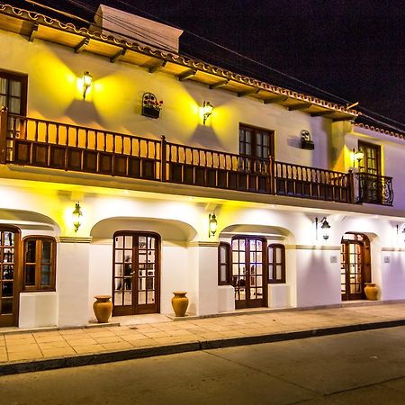Hotel Asturias Cafayate Kültér fotó