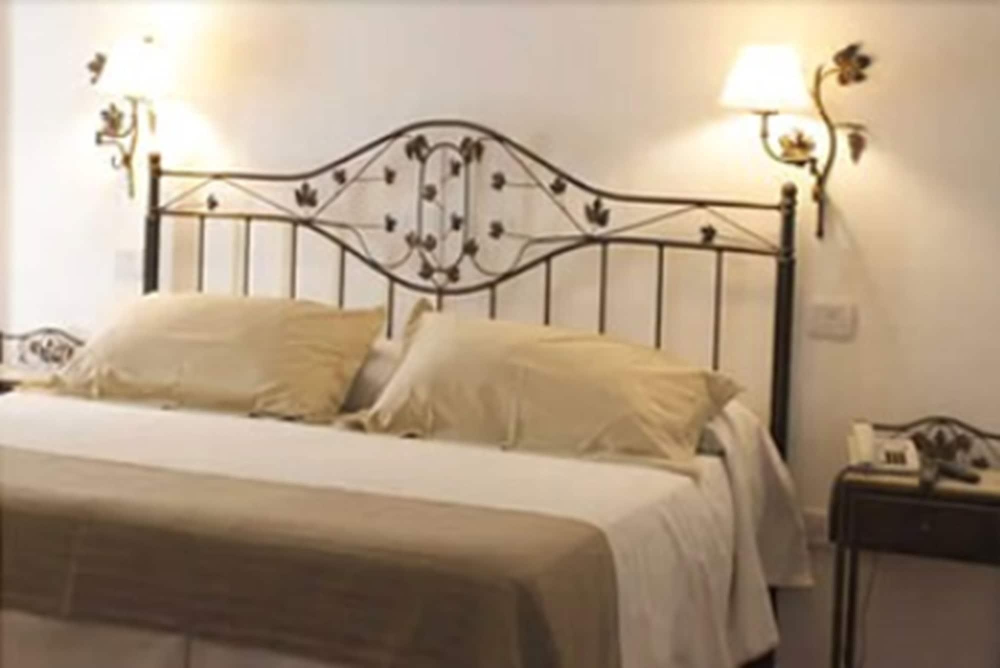Hotel Asturias Cafayate Kültér fotó