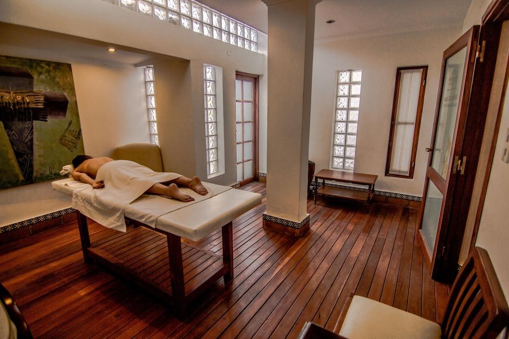 Hotel Asturias Cafayate Kültér fotó