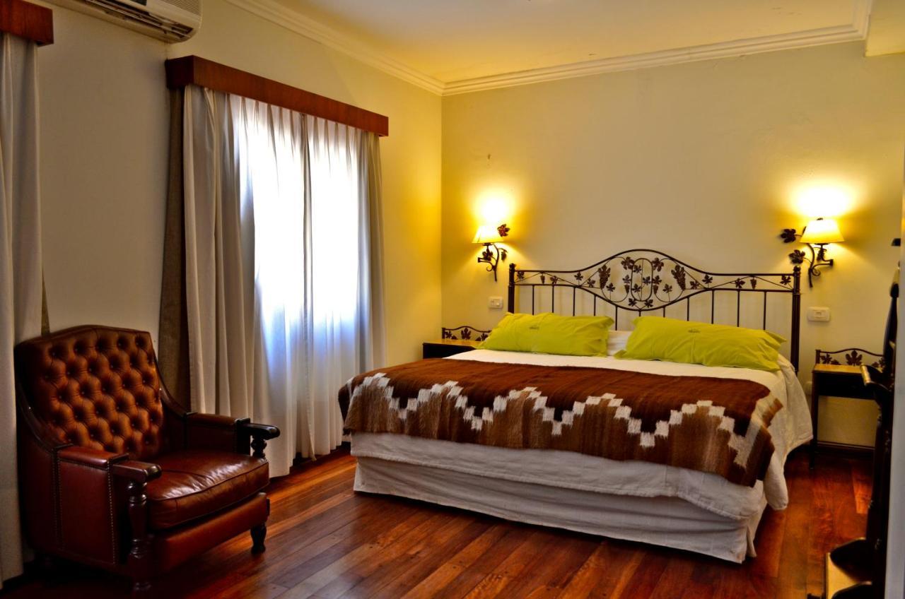 Hotel Asturias Cafayate Kültér fotó