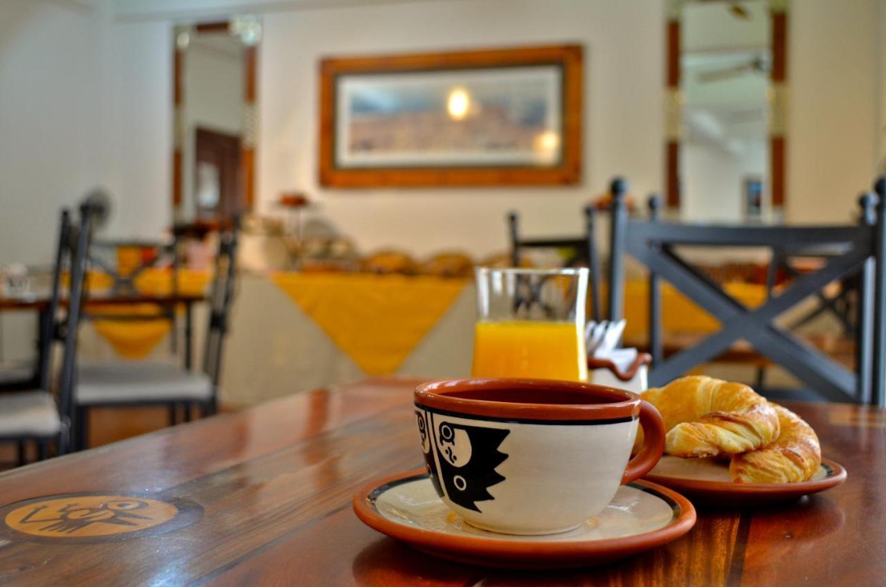 Hotel Asturias Cafayate Kültér fotó
