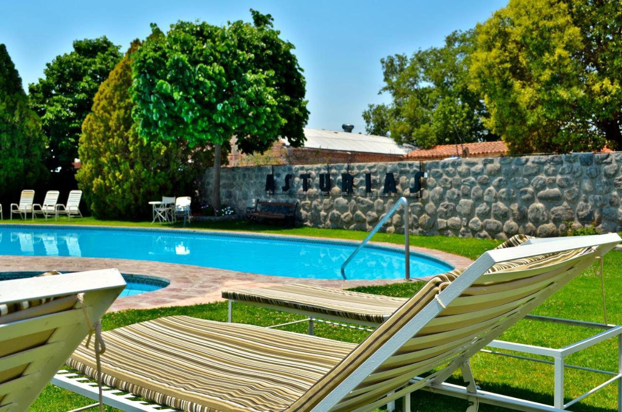 Hotel Asturias Cafayate Kültér fotó