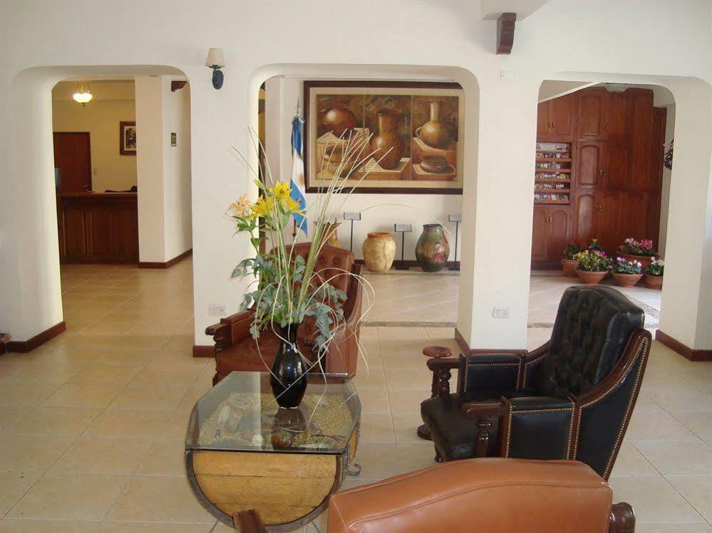 Hotel Asturias Cafayate Kültér fotó