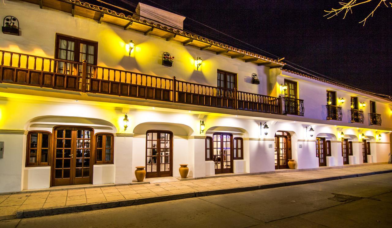 Hotel Asturias Cafayate Kültér fotó